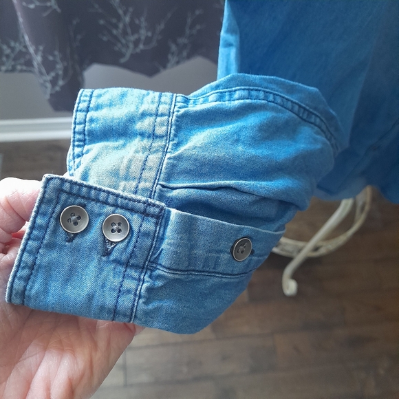 Torrid Button DownShirt - Picture 5 of 9